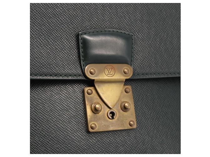 LOUIS VUITTON Taiga ServietteKourad Business Bag Epicea T16786 LV Auth bs35801 - vista 17