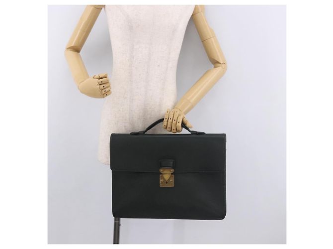 LOUIS VUITTON Taiga ServietteKourad Business Bag Epicea T16786 LV Auth bs35801 - vista 22