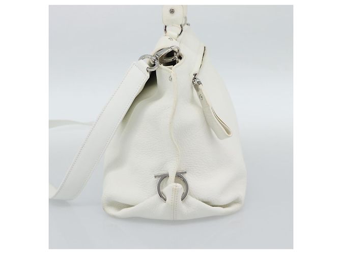 Borsa Salvatore Ferragamo Gancini in pelle 2way Oro Bianco Auth ka5027 - vista 5
