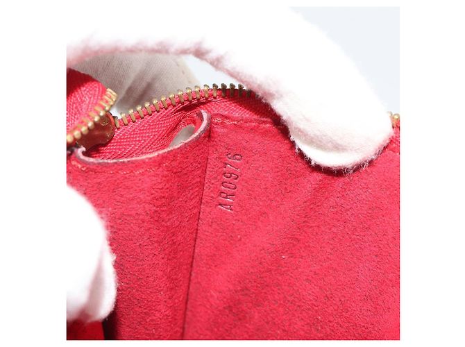 LOUIS VUITTON Epi Pochette Accessoires Bolsa Vermelha M52947 LV Auth 185044 Vermelho - vista 12