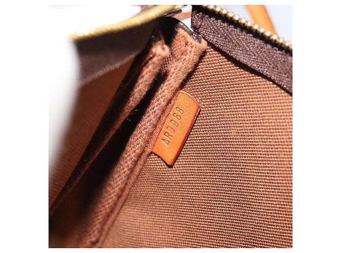 LOUIS VUITTON Monogram Pochette Accesorios M51980 LV Auth 188761 Monograma - vista 12