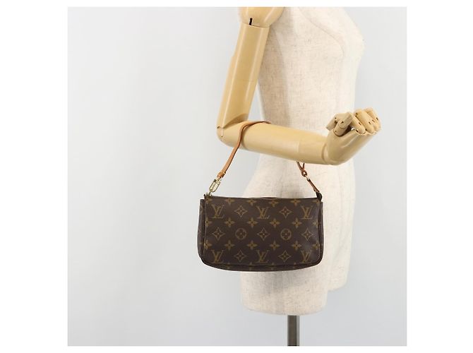 LOUIS VUITTON Monogram Pochette Accesorios M51980 LV Auth 188761 Monograma - vista 20
