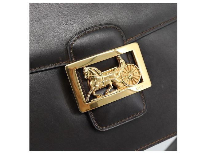 Céline Borsa a Spalla CELINE Horse Carriage in Pelle Marrone Scuro Oro Auth 189835A D'oro - vista 14