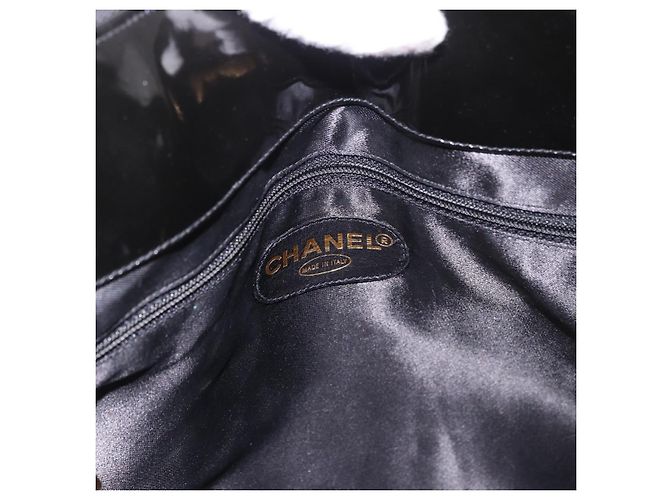 CHANEL Chain Tote Bag aus Lackleder Schwarz Gold CC Auth BA13602A Golden - Ansicht 15