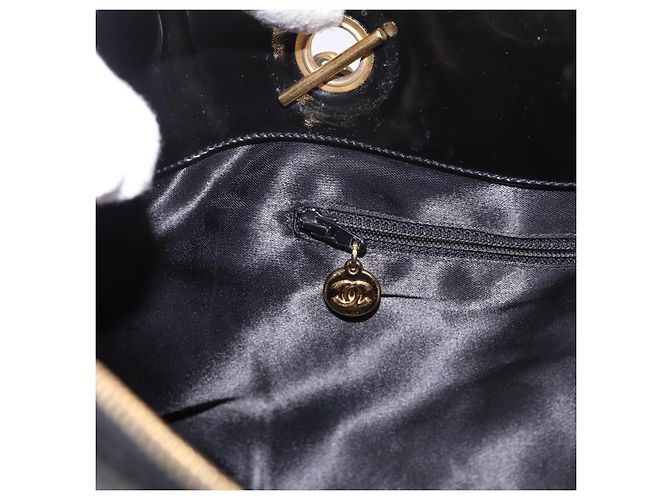 CHANEL Chain Tote Bag aus Lackleder Schwarz Gold CC Auth BA13602A Golden - Ansicht 19