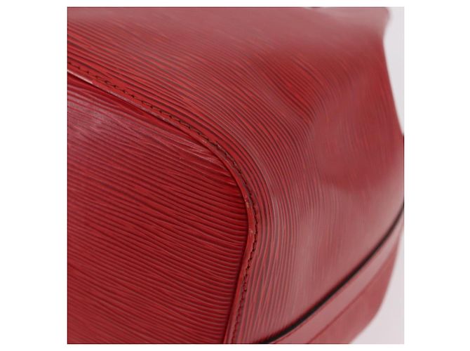 Borsa a Spalla LOUIS VUITTON Epi Petit Noe Rosso M44107 LV Auth 189153 - vista 16