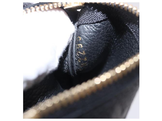 LOUIS VUITTON Monogram Empreinte Pochette Cles Purse Black M28796 Auth 189015V Negro - vista 11