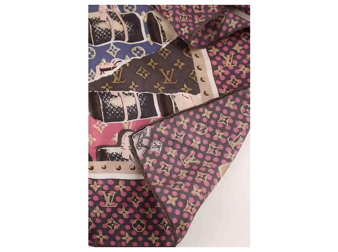 Carré Louis Vuitton in seta marrone - vista 5
