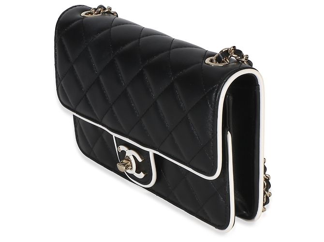 Chanel 26P Black White gesteppte Lammhaut Schultertasche mit CC-Resin-Verschluss Schwarz Weiß - Ansicht 3