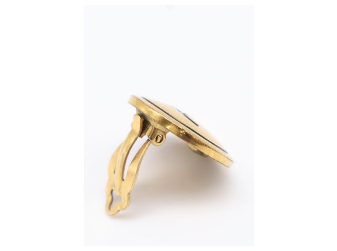 Orecchini a clip tondi Chanel Coco Mark Nero D'oro - vista 9