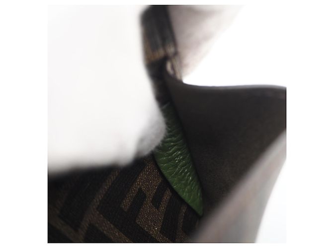 Borsa Fendi Selleria Peekaboo Soft Small Verde - vista 16