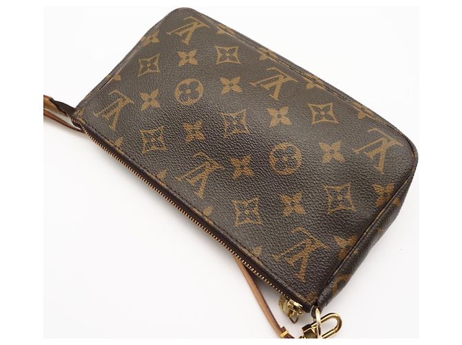 Pochette Louis Vuitton Monogram Pochette Accessoires Marrone - vista 2