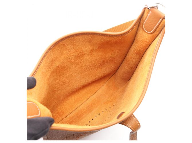 Hermès Borsa a tracolla Hermes Evelyne 3 Trois PM Gold Marrone - vista 3