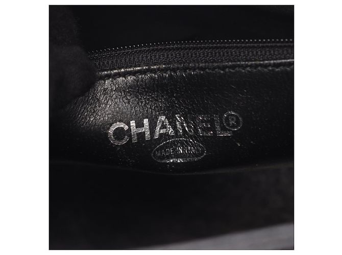 Borsa Tote Chanel Reissue in nero - vista 4