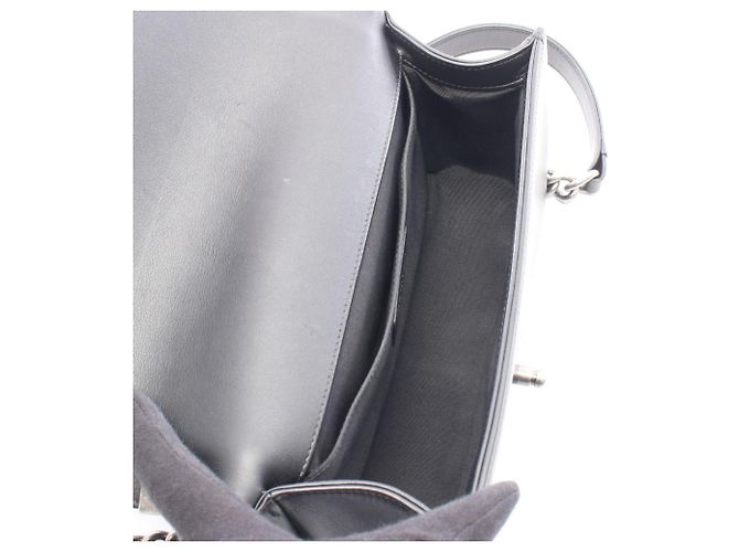 Borsa a tracolla Boy di Chanel in agnello nero - vista 3