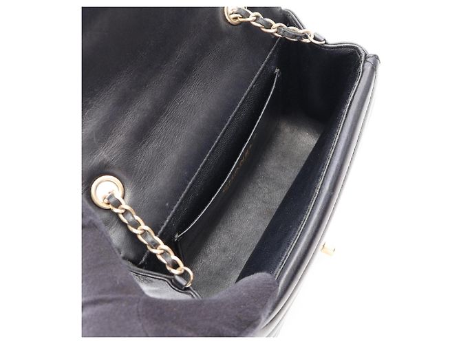 Bolso de hombro Chanel Mademoiselle Small Chain Negro - vista 3