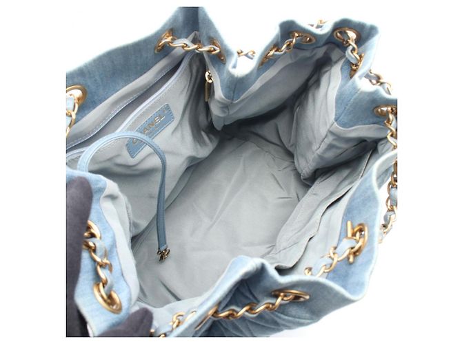 Borsa a tracolla Chanel Matelassé con coulisse Blu - vista 3