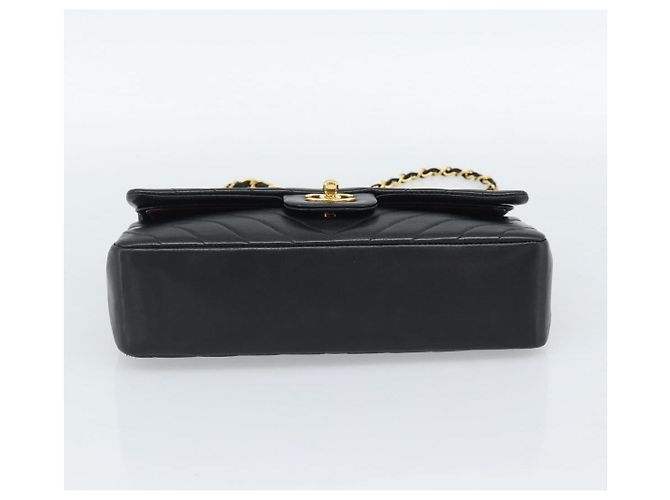 Chanel Timeless - Classic Double Flap Chevron Pelle di Vitello Medium Nero - vista 5