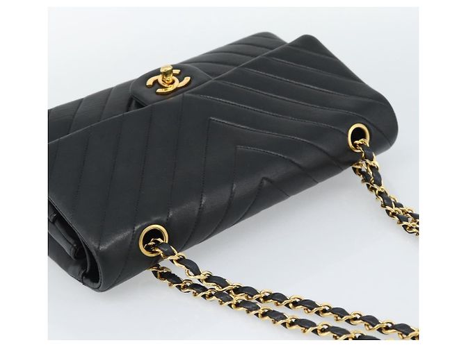 Chanel Timeless - Classic Double Flap Chevron Pelle di Vitello Medium Nero - vista 6