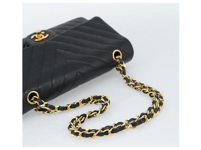 Chanel Timeless - Classic Double Flap Chevron Pelle di Vitello Medium Nero - vista 7