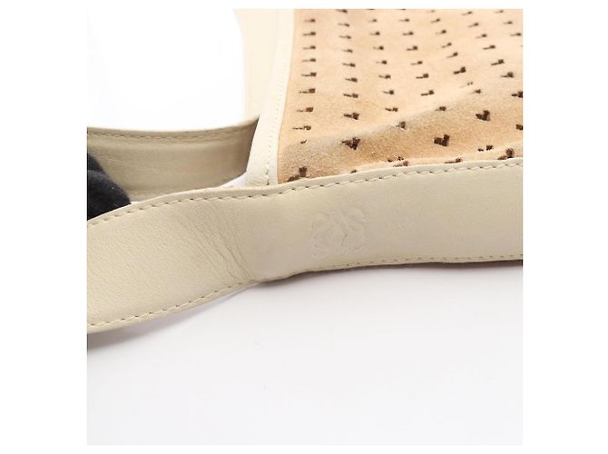 Loewe Perforierte Schultertasche Beige Roh - Ansicht 10
