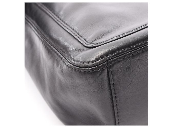 Borsa a tracolla Chanel Coco Mark in agnello nero - vista 13