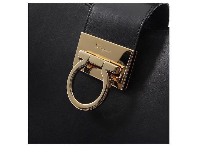 Borsa a tracolla in pelle nera Salvatore Ferragamo Gancini Nero - vista 10