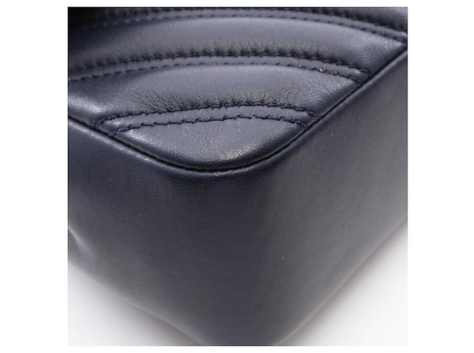 Borsa a tracolla Chanel Chevron V-stitch Chain Blu navy - vista 6