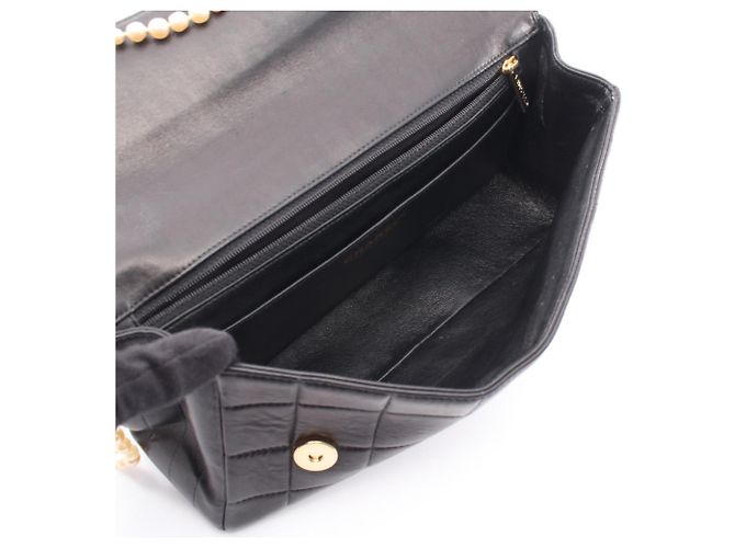 Borsa a tracolla Chanel Chocolate Bar con catena di perle Nero - vista 3