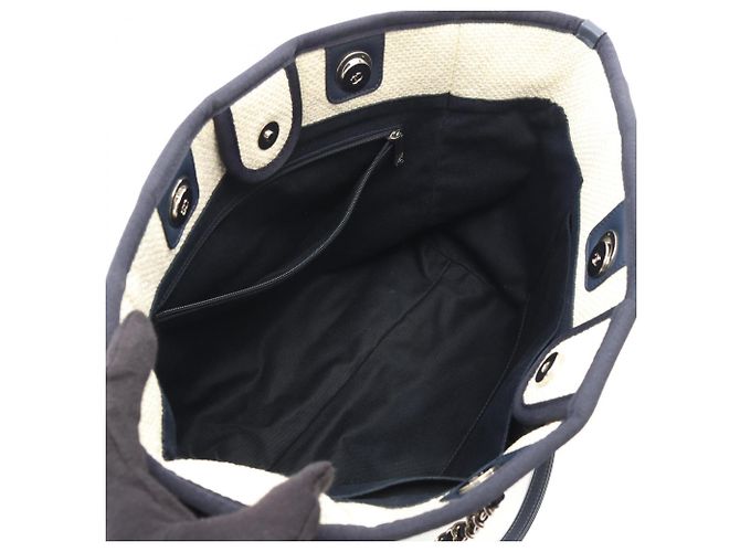 Borsa Tote Chanel Deauville Bianco Blu navy - vista 3