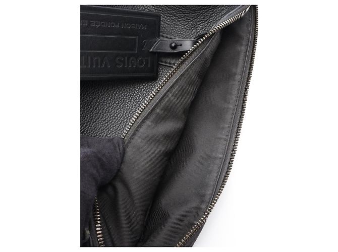 Borsa a tracolla Louis Vuitton City Keepall Nero - vista 11
