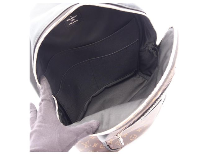 Zaino/Borsa Louis Vuitton Josh NV Monogram Macassar Marrone Nero - vista 3
