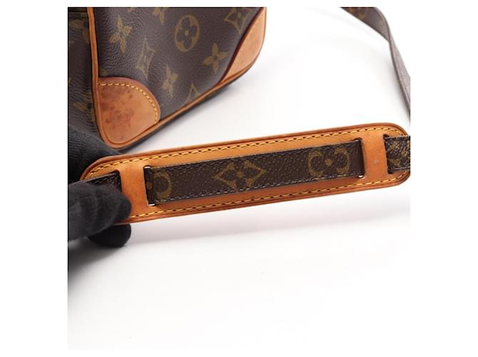 Borsa a Spalla Louis Vuitton Amazon Monogram Marrone Monogramma - vista 14