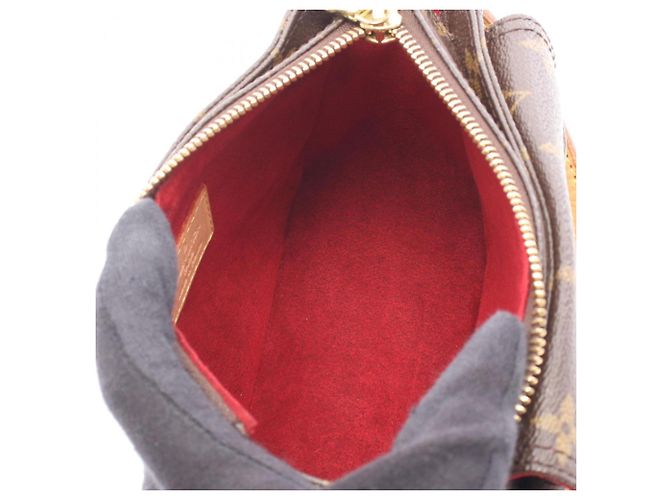 Borsa a Spalla Louis Vuitton Vivacite PM Marrone Monogramma - vista 3