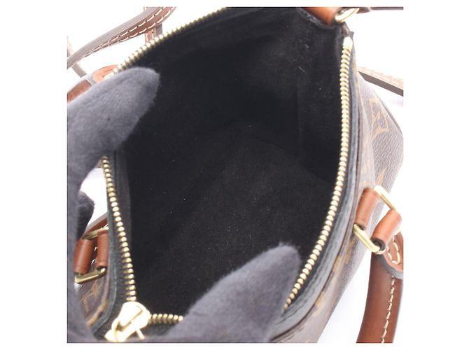 Bolso de hombro 2-Way Louis Vuitton Nano Pallas Castaño Negro - vista 3