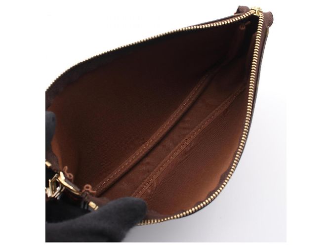 Bolso Louis Vuitton Pochette Accessoires Monogram Cherry Castaño Roja - vista 3
