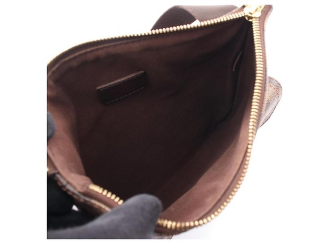 Borsa Louis Vuitton Pochette Melville Brown Marrone - vista 3