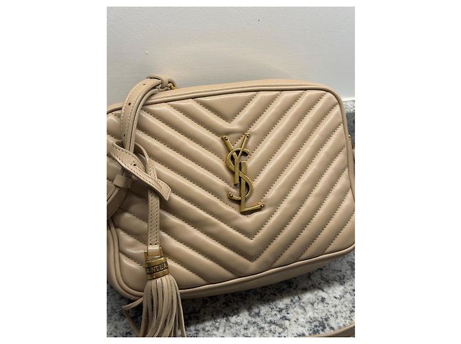 Saint Laurent Lou Camera Small Matelassé Chevron in pelle Beige - vista 2