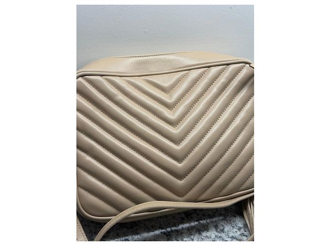 Saint Laurent Lou Camera Small Matelassé Chevron in pelle Beige - vista 4