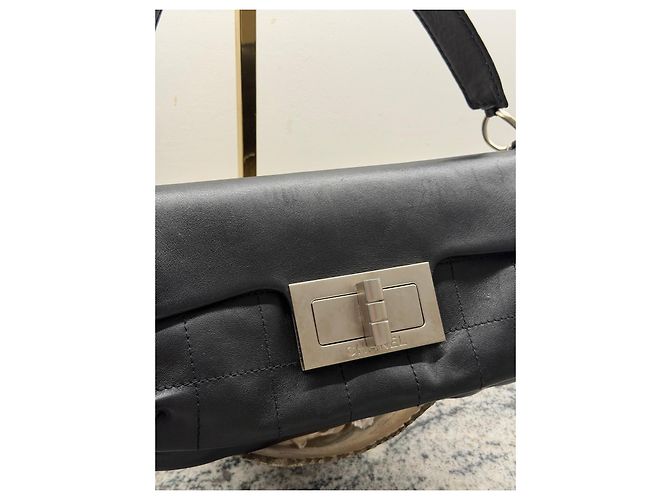 Chanel 2.55 Borsa a Patta in Pelle Nera Nero - vista 2