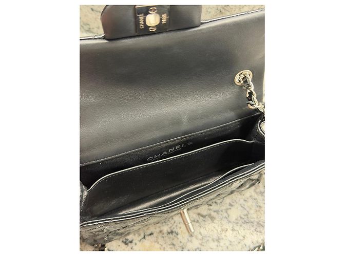 Borsa Chanel Classic Flap Mini in vernice Nero - vista 9