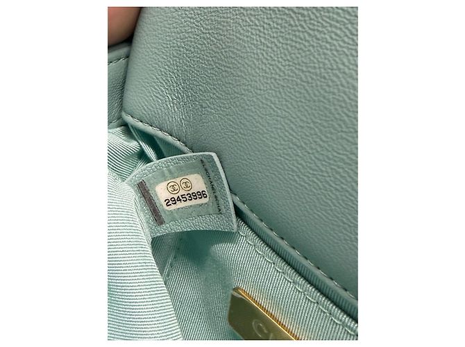 Bolsa Chanel 19 Flap em pele de cordeiro azul claro - vista 10