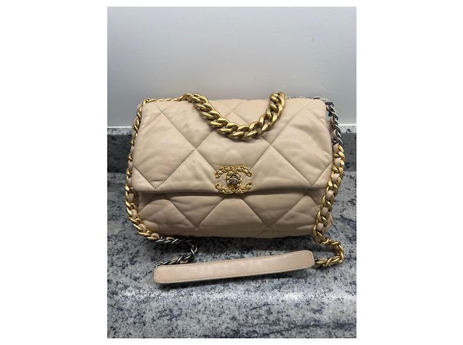 Borsa Chanel 19 Large Flap Beige in agnello - vista 2