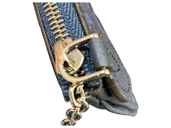 Louis Vuitton Münzbeutel aus Navy Mahina Leder - Ansicht 6