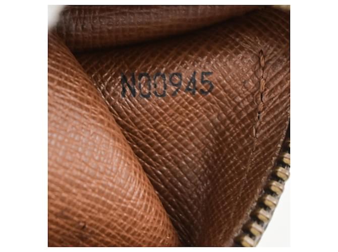 Louis Vuitton Papillon Monogram Canvas 26 Marrone - vista 6