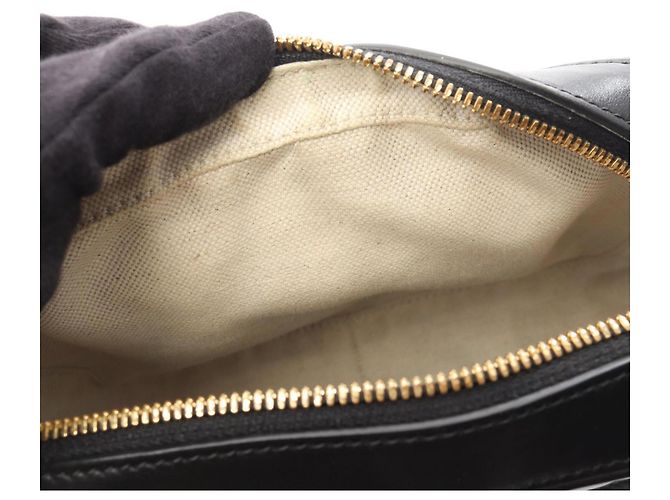 Piccola borsa a tracolla Gucci GG Matelassé Nero - vista 6