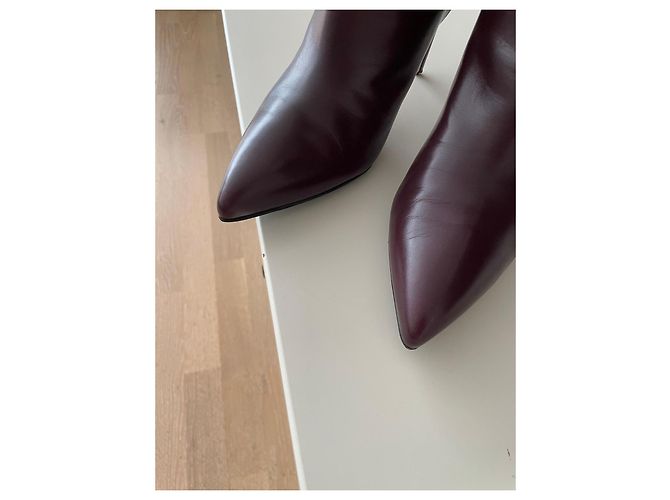 Gucci Stivali alti a punta in pelle bordeaux Bordò - vista 5