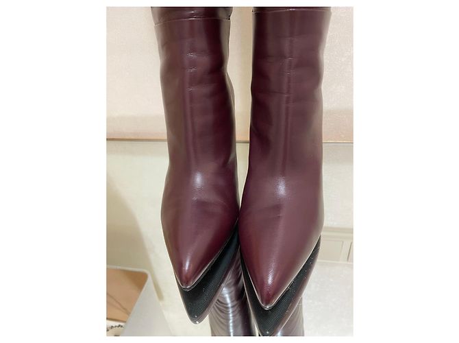 Gucci Stivali alti a punta in pelle bordeaux Bordò - vista 6