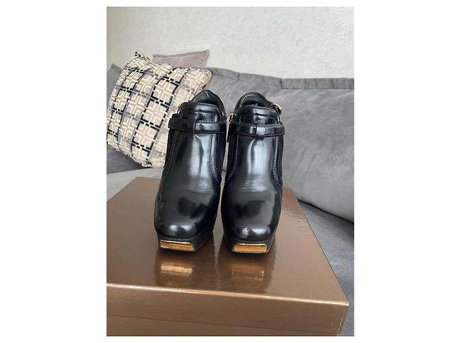 Gucci Stivaletti con plateau in pelle nera e scamosciata Nero - vista 4