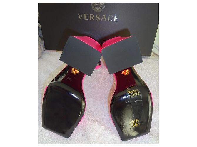 Versace Lackleder Blockabsatz Sandaletten Fuchsia 36,5 Pink - Ansicht 11